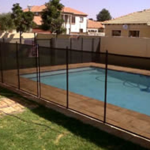 Removable pool fence