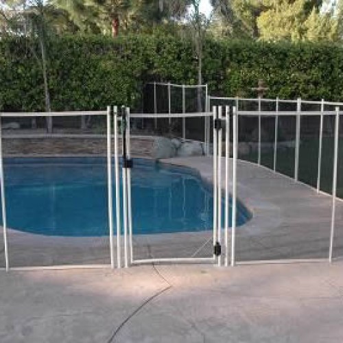 Vinyl pool fencing