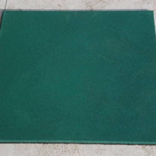 Square rubber tile 