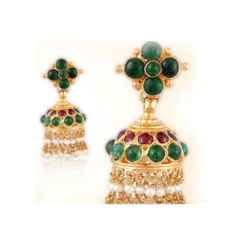 Kundan jewelry