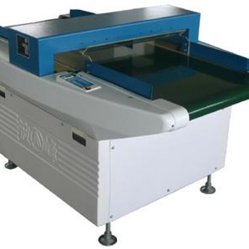 Needle detector for garment inspection(button operation)