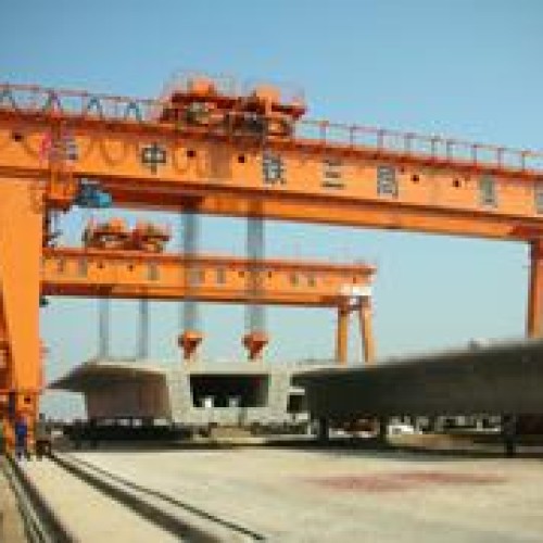 Box girder gantry crane