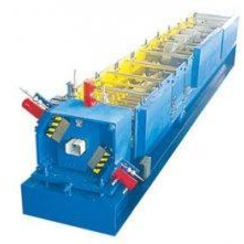 Square pipe roll forming machine