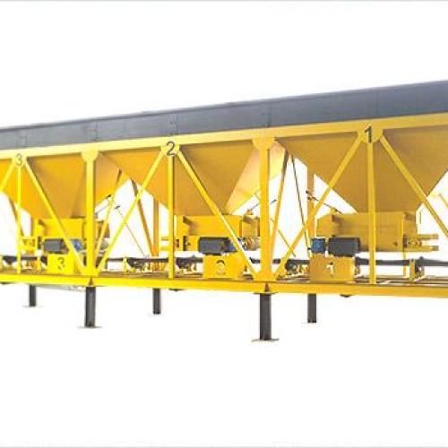 Cold aggregate three/four-bin feeder