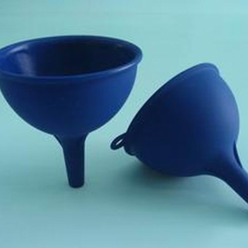 Silicone funnel