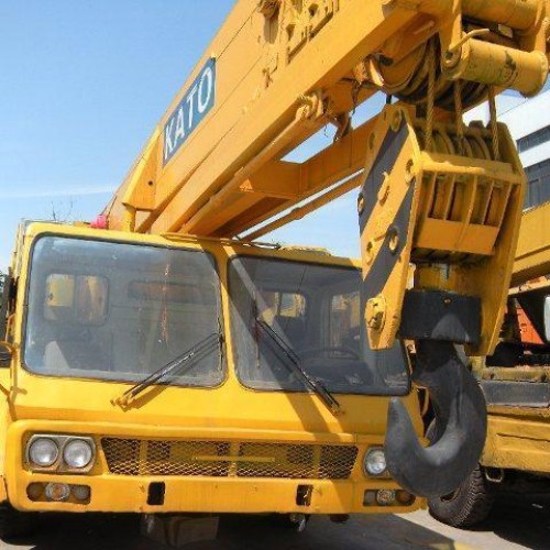Used kato 40 ton nk400e crane