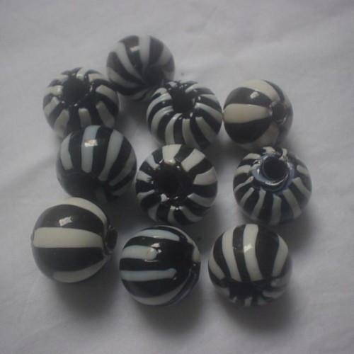 Lampwork glass bead