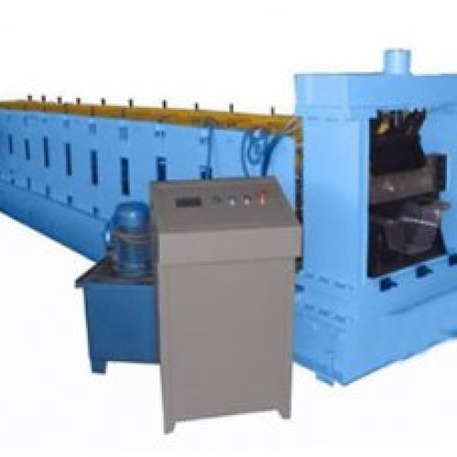 Roll forming machine