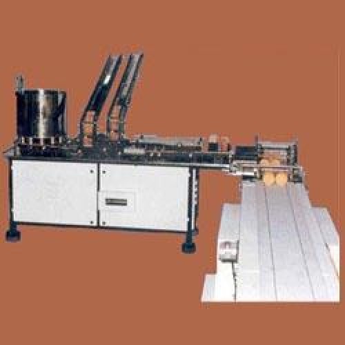 Double cream sandwiching machine