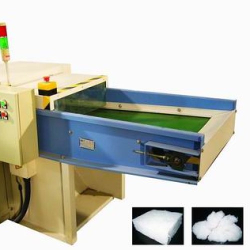 Fiber carding machine 