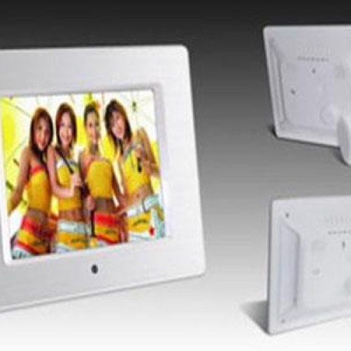Digital photo frame with 7 inch pmma cover and 7 inch brushed metal conver