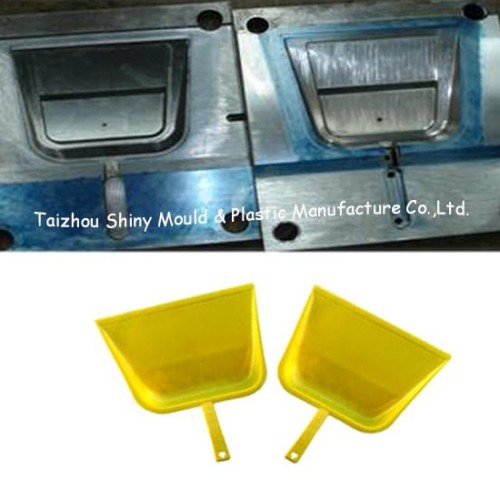 Dustpan mould