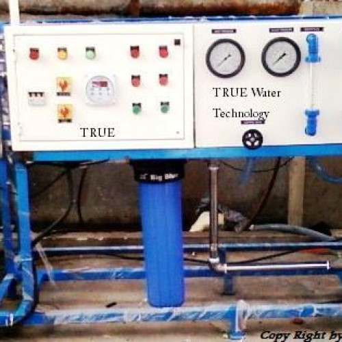 Commercial reverse osmosis system