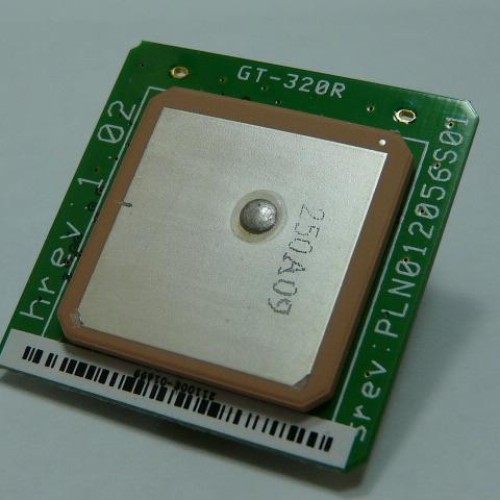 All-in-one gps module/patch antenna