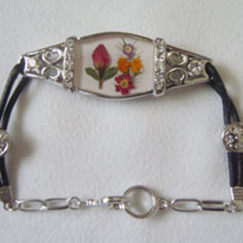 Flower bracelet